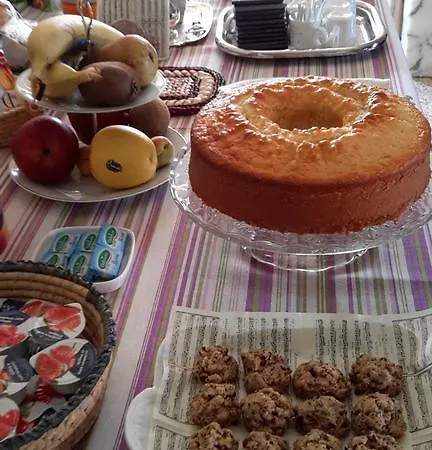 לינה וארוחת בוקר L'albero Di Antonia