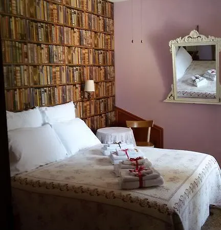 Bed and Breakfast L'albero Di Antonia 3*