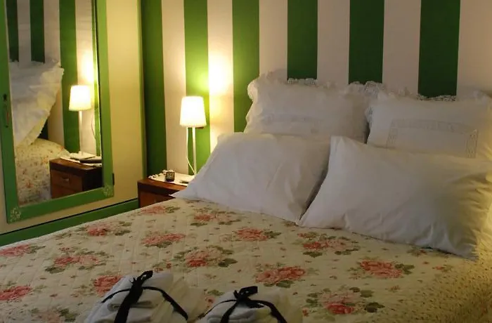 L'albero Di Antonia Frühstückspension 3*